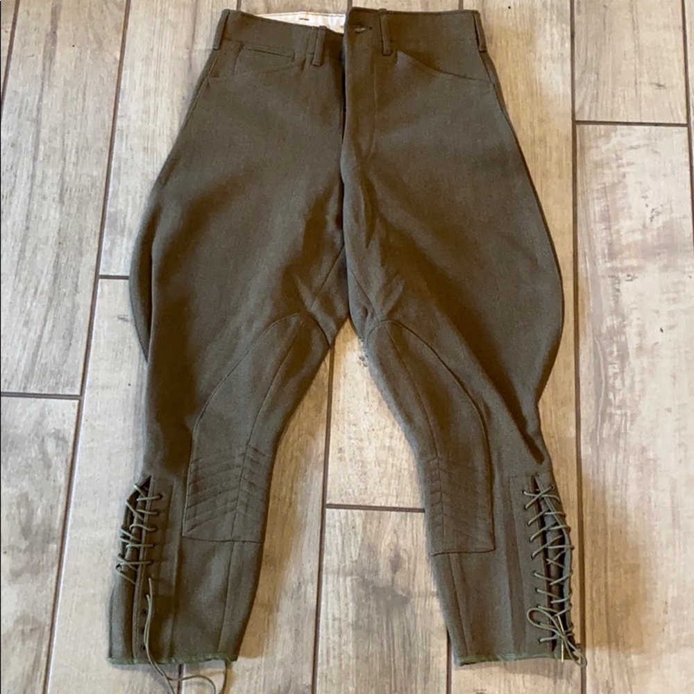 Vintage 1940s WW2-era US Army jodphur-style pants